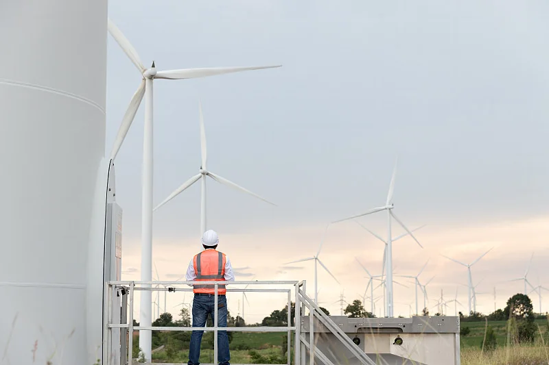 Wind power hub